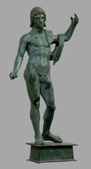 Museo Nazionale Archeologico d’Abruzzo – Villa Frigerj, Chieti. Statuetta in bronzo raffigurante divinità (Veiove ?), I sec.a.C. © SBAA.
